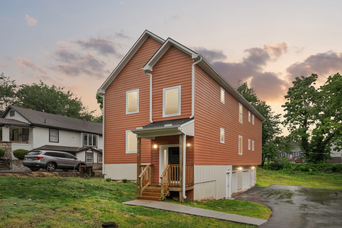 1042/44 Oakland Ave